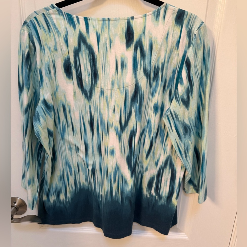 Chico’s Women’s Top, Multi shades of Teal, Size Large, 3/4 Sleeves, Round Neck - Picture 2 of 6
